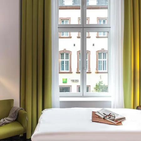 Ibis Styles 3*